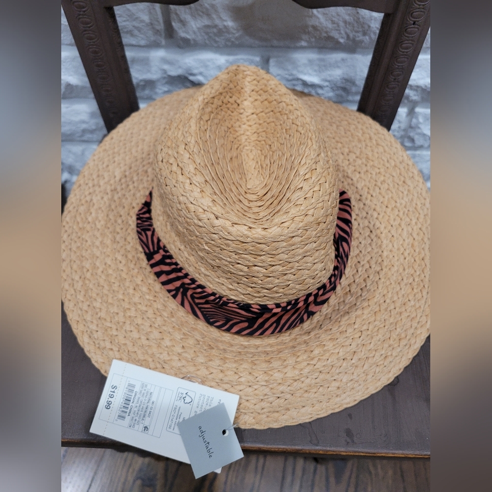 Stylish Tan Straw Hat with Zebra Print Band